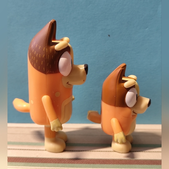 3/$25💙Bluey and Bingo figures set of 2 - Picture 4 of 7